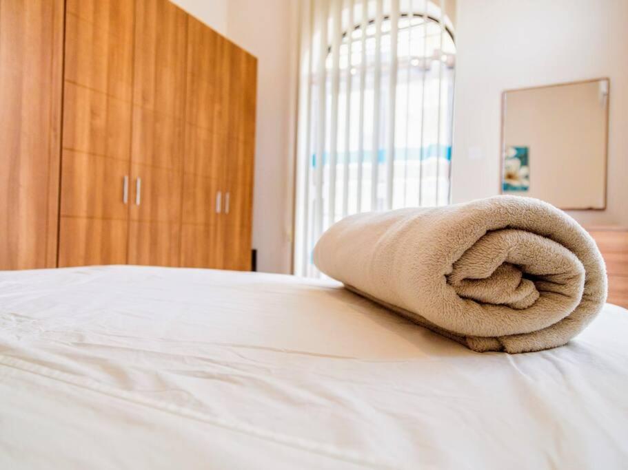 Sea Views Apartment-Wifi-Sleep 5 Marsaskala Exterior foto
